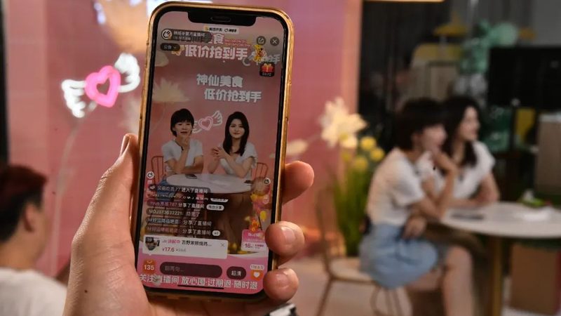 成都育儿嫂：服务内容揭秘与费用解析